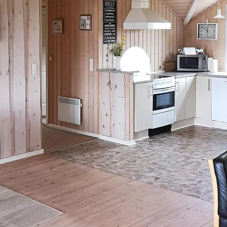5 Person In Rodby-by Traum * Kramnitse